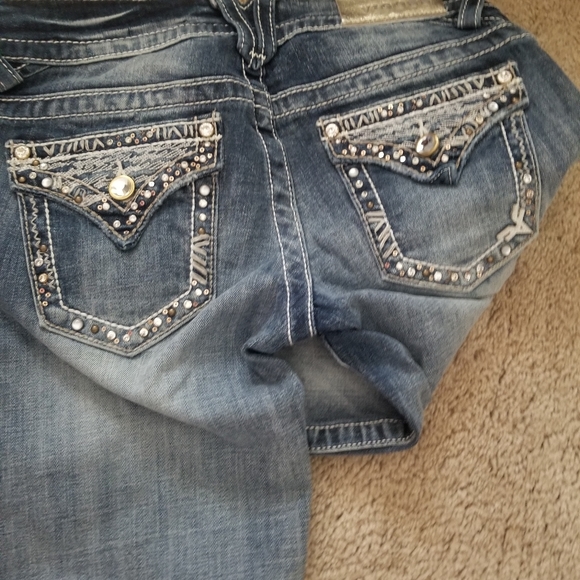 Jeans - Picture 10 of 10